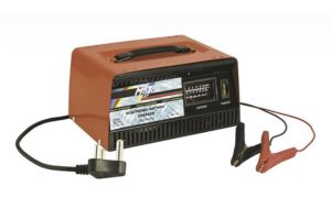 MOQ7933_Battery Charger 12AMP Metal Case